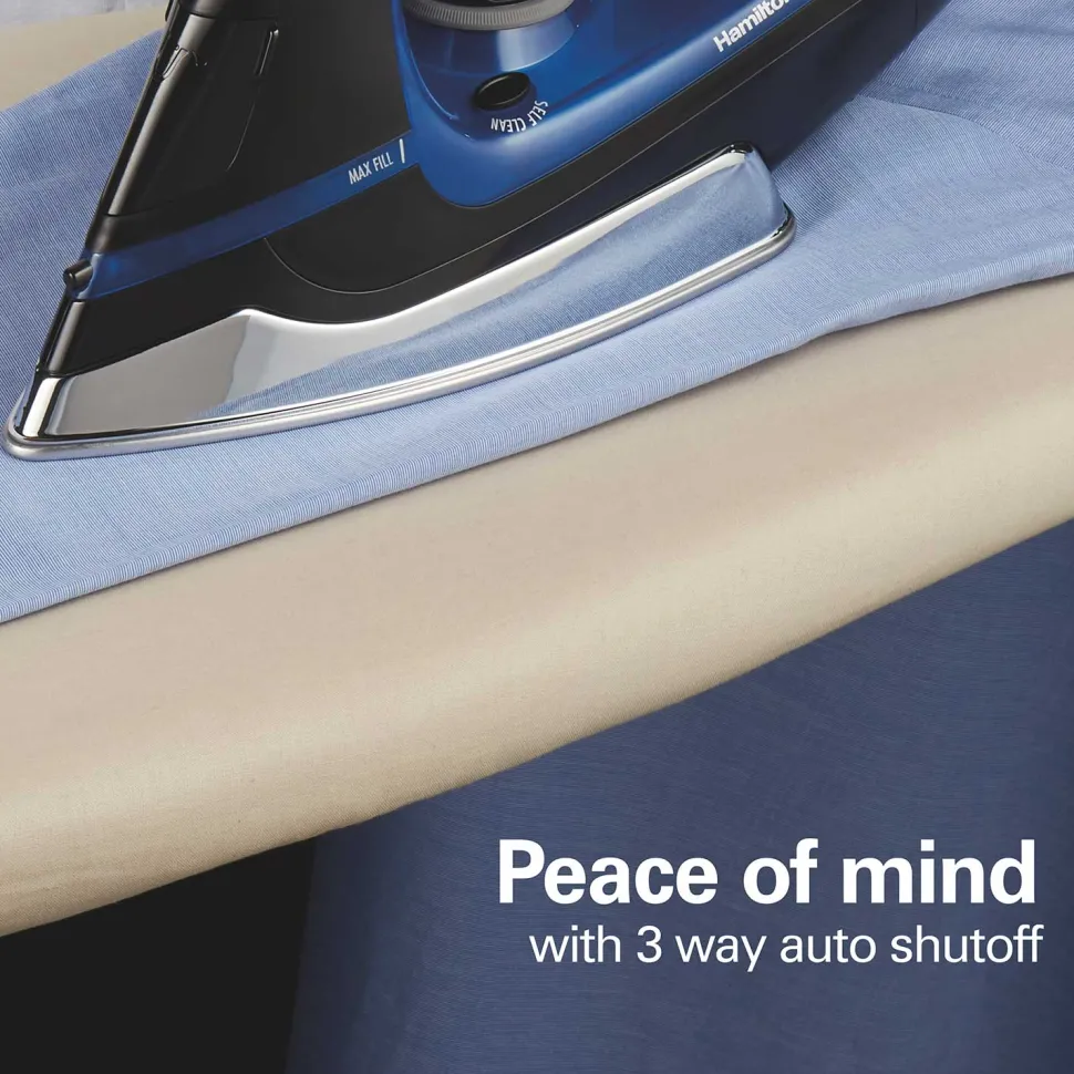 Retractable Cord Iron with Stainless Steel Soleplate